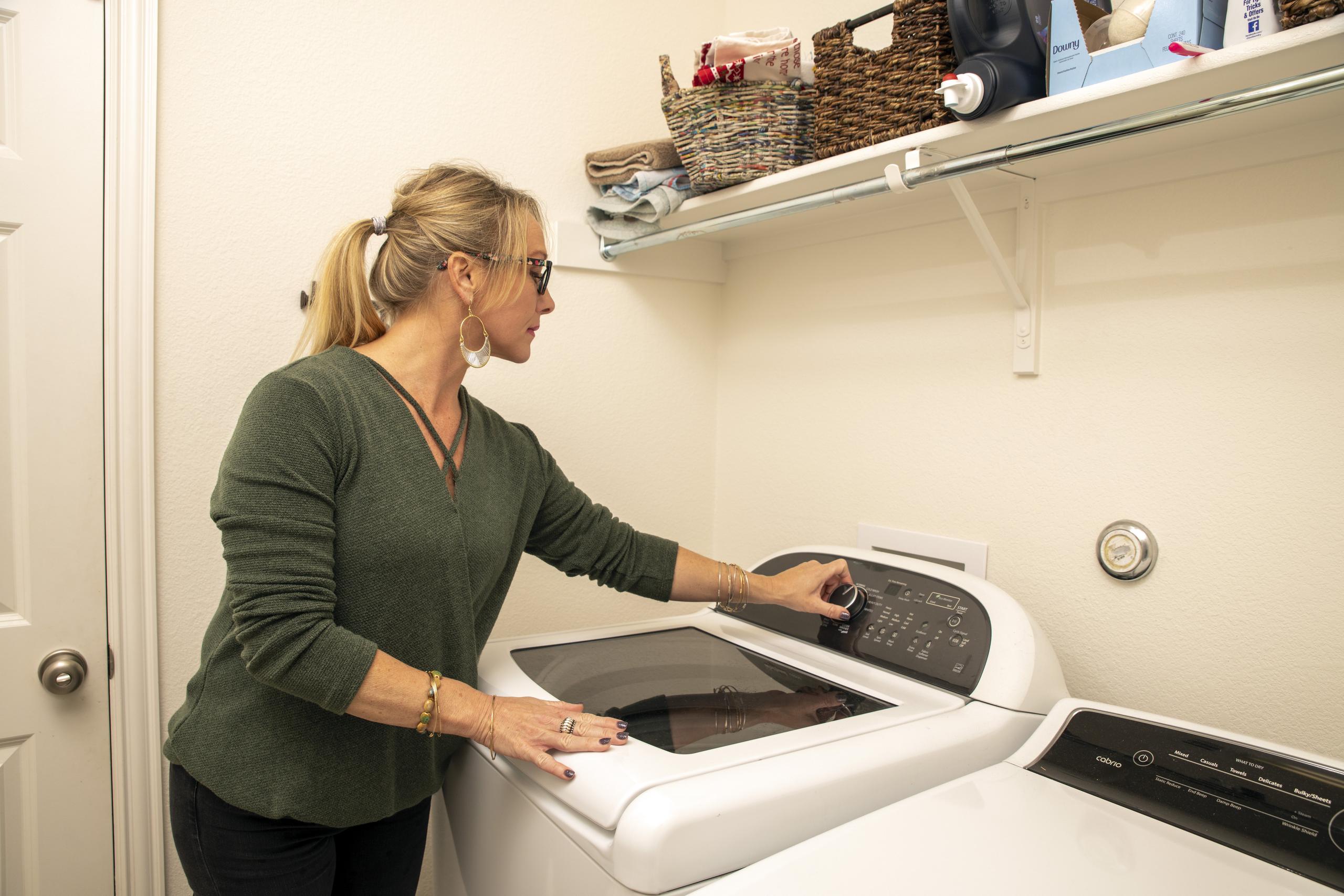 ten-ways-to-save-energy-in-the-laundry-room-wright-hennepin-electric